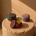 ZESTAW: Sunny Wilde matcha + Czarka bez rączki – Handmade Clay Tea Cup (Limited Oaxaca Clay Collection)